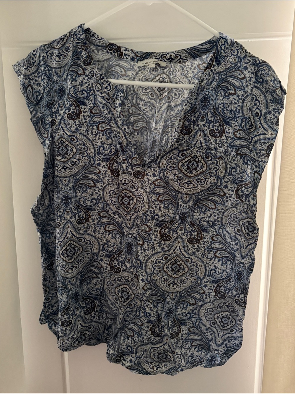 Rose & Rhyme Blue Blouse Size L